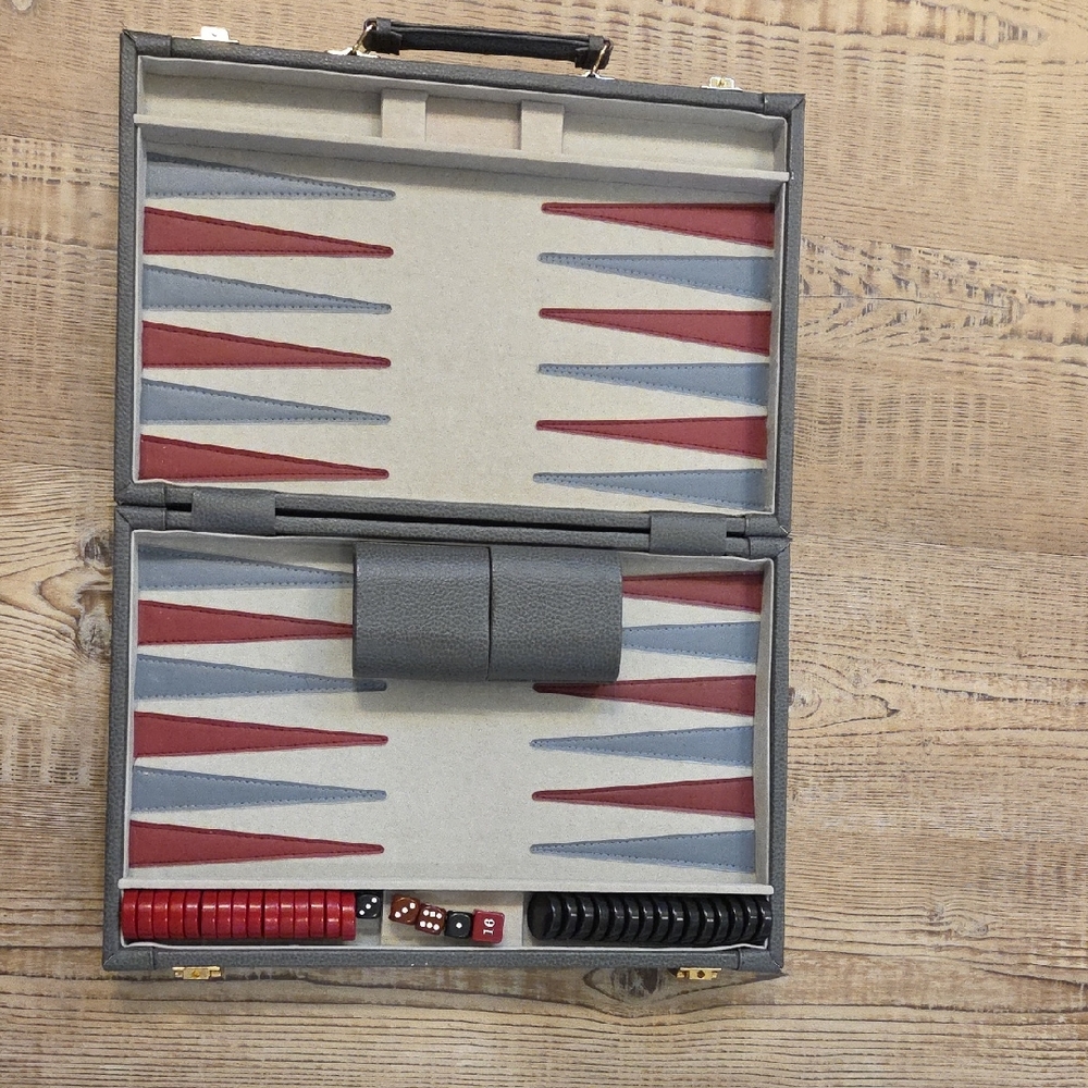 Gray and Red Backgammon Set